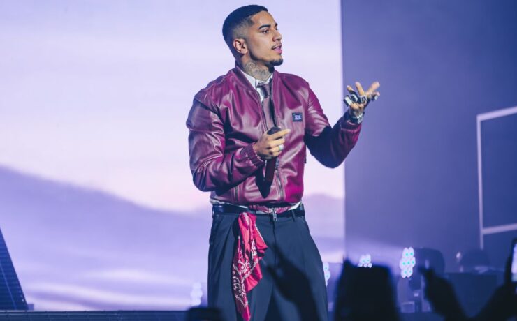 Veigh no primeiro show da EVOM Tour (foto - Marcos Oliveira @marcosoliveirapht)