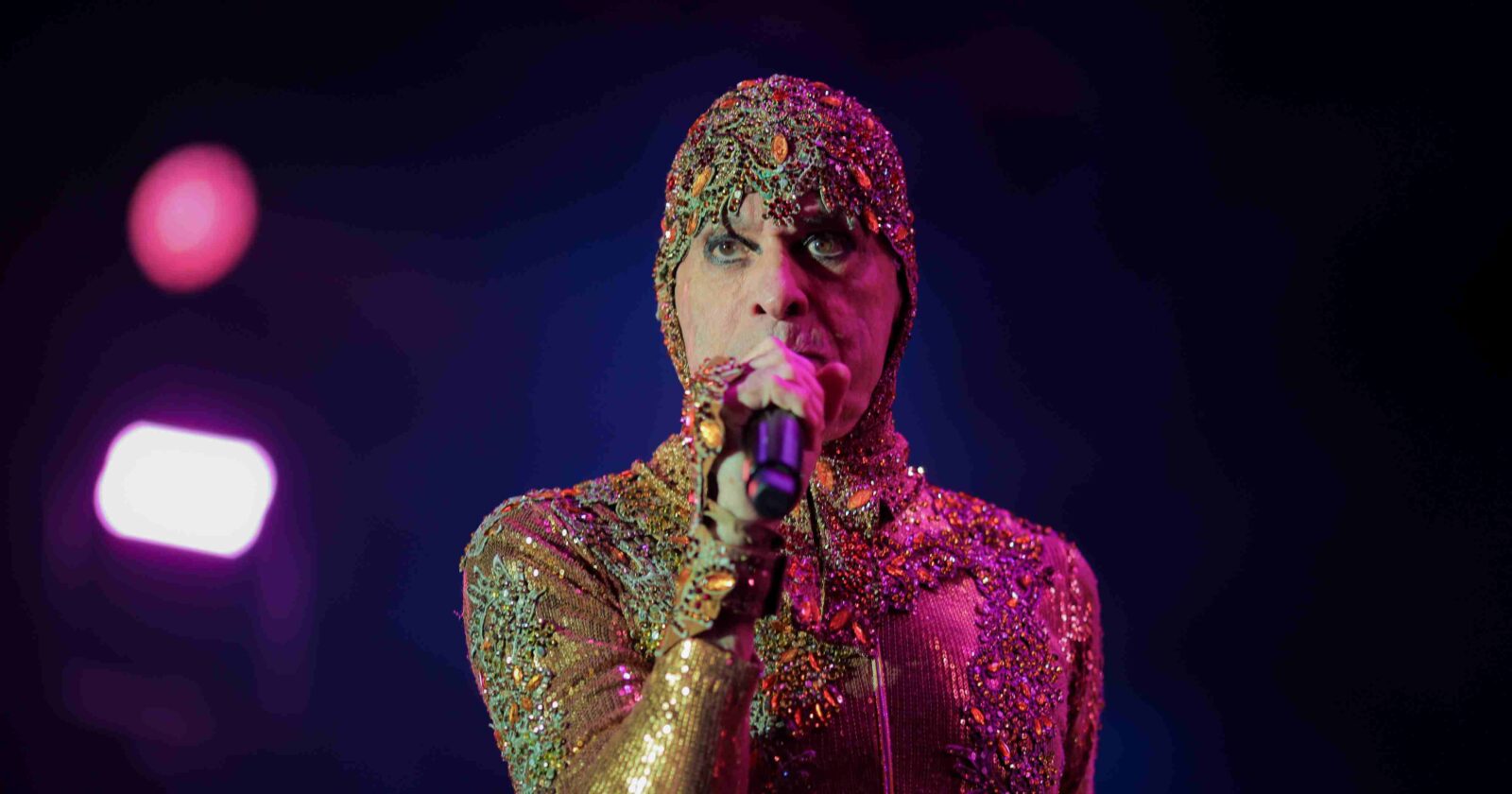 Ney Matogrosso no Turá Porto Alegre (@rollingwithjohnny)