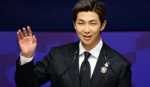 RM, do BTS, em cúpula da APEC