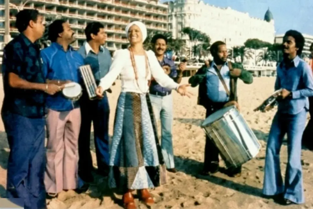 Clara Nunes fez história ao divulgar o samba e as religiões afro-brasileiras (Reprodução/Facebook)