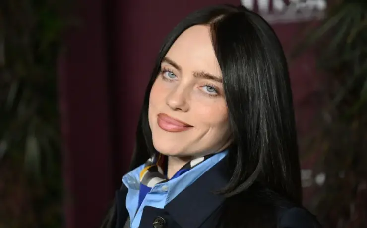Billie Eilish em evento da WSJ nos EUA (Grosby Group)