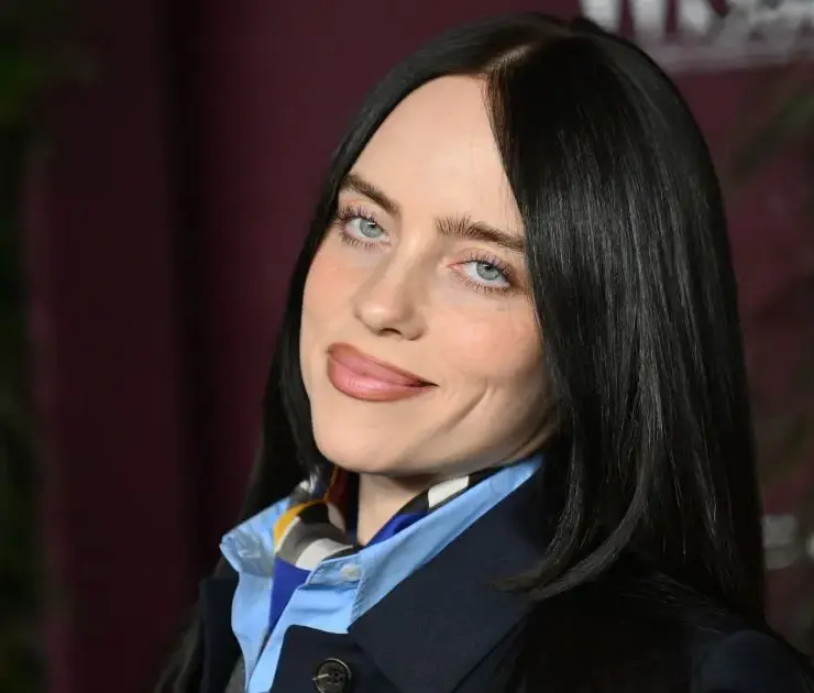 Billie Eilish em evento da WSJ nos EUA (Grosby Group)