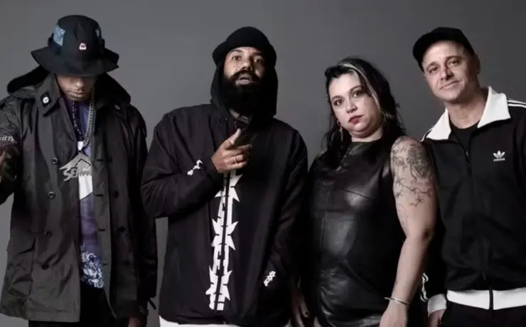 O rapper Vandal com os membros do BaianaSystem, Russo Passapusso, Claudia Manzo e Roberto Barrreto (Divulgação/ Bob Wolfenson)
