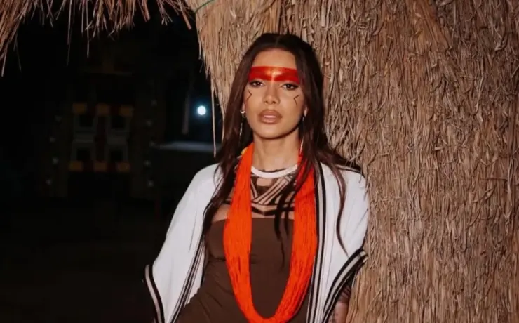 Anitta em aldeia no Xingu (Divulgação)