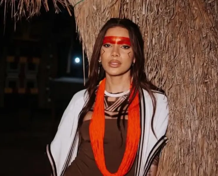 Anitta em aldeia no Xingu (Divulgação)