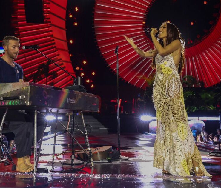 Chris Martin e Anitta
