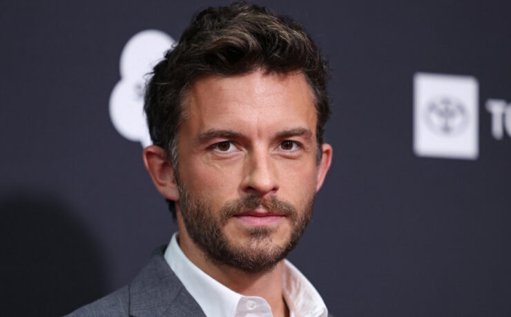 Jonathan Bailey, considerado o homem mais bonito do mundo