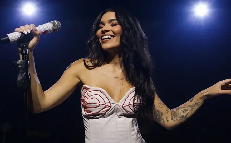 Capa Desculpa Te Amar Demais - Lary (divulgação)