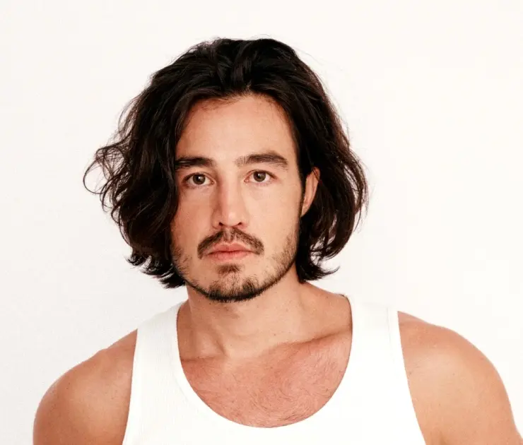 Tiago Iorc apresenta Première do Latin Grammy 2025