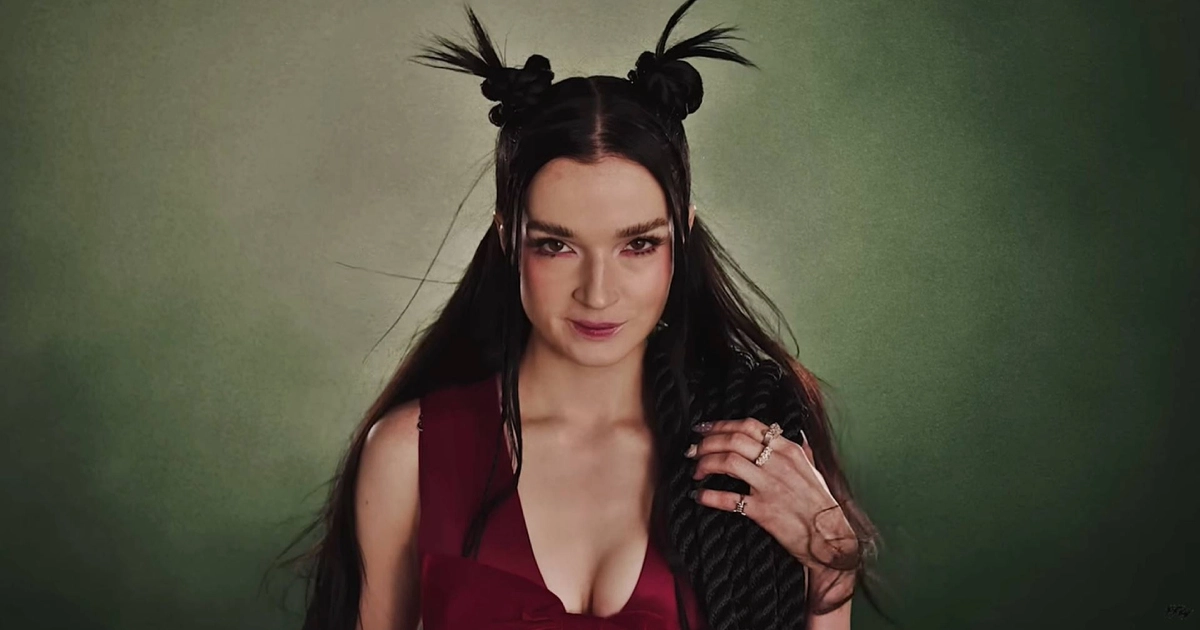 Poppy (Reprodução/YouTube)