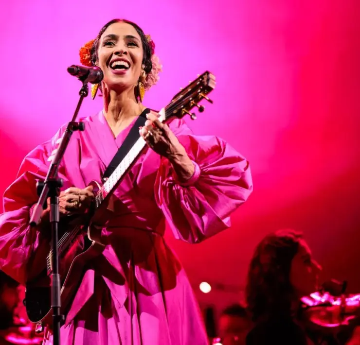 Marisa Monte apresenta Phonica em São Paulo (Brazil News)