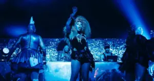 Espaço Magic Disco celebra a arte drag no Rock The Mountain (Instagram @rockthemountain)