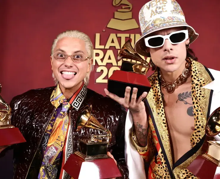 Ca7riel & Paco Amoroso