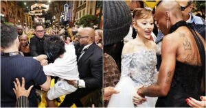 Ariana Grande em evento em Singapura