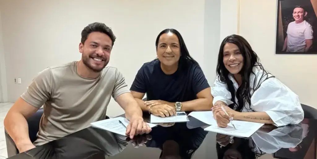 Silvânia Aquino assina contrato com Wesley Safadão após sair do Calcinha Preta 1 Silvânia Aquino