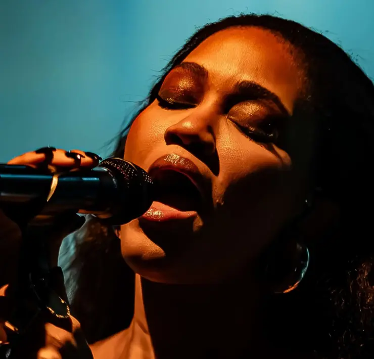 Luedji Luna se apresentando no Sesc Jazz (Sérgio Fernandes)