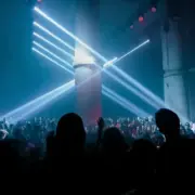 Festa (créditos reprodução Unsplash)