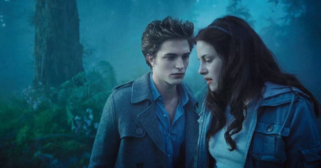 Robert Pattinson e Kristen Stewart em 'Crepúsculo'