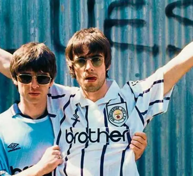 Oasis (Kevin Cummins)