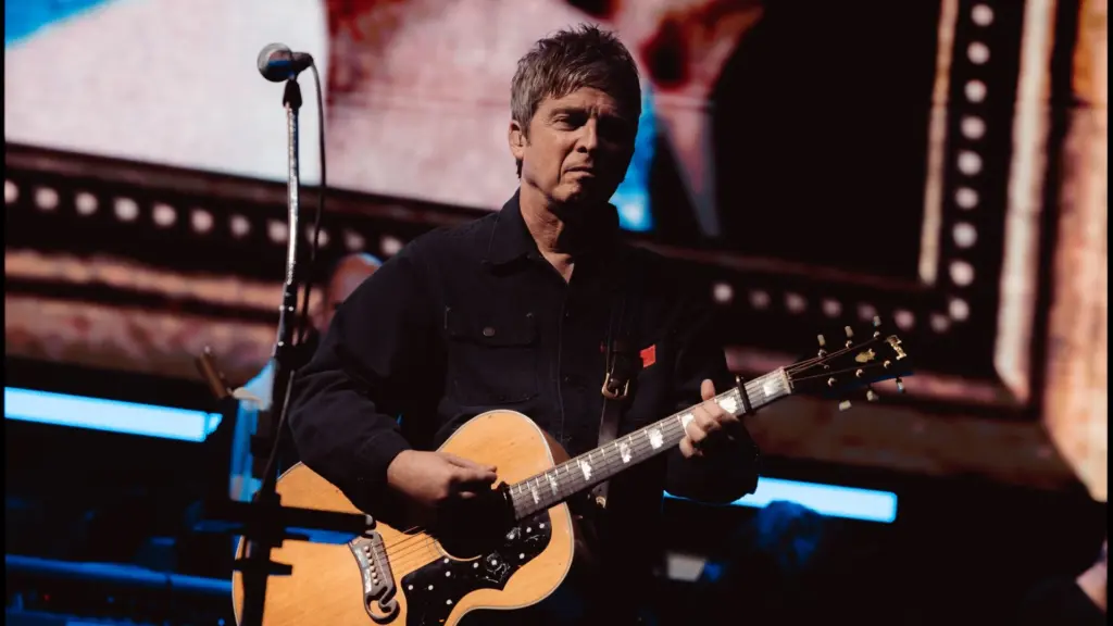 Noel Gallagher fala sobre documentário do Oasis: ‘Será surpreendente’ 1 Noel Gallaguer do Oasis em SP (@JOSHUAHALLING)