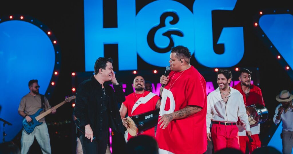 Veja a letra de 'Ele e Ela', de Hugo e Guilherme com Menos É Mais 1 Hugo e Guilherme com Menos É Mais