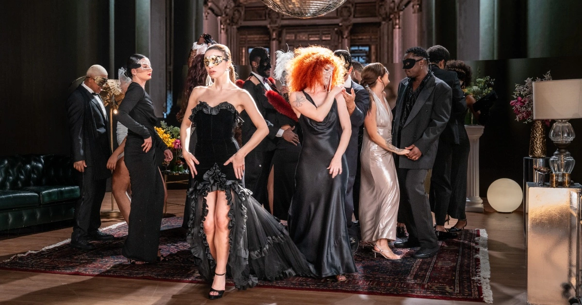 Cena de 'delícia proibida', de GIULIA BE (Leica/ divulgação)