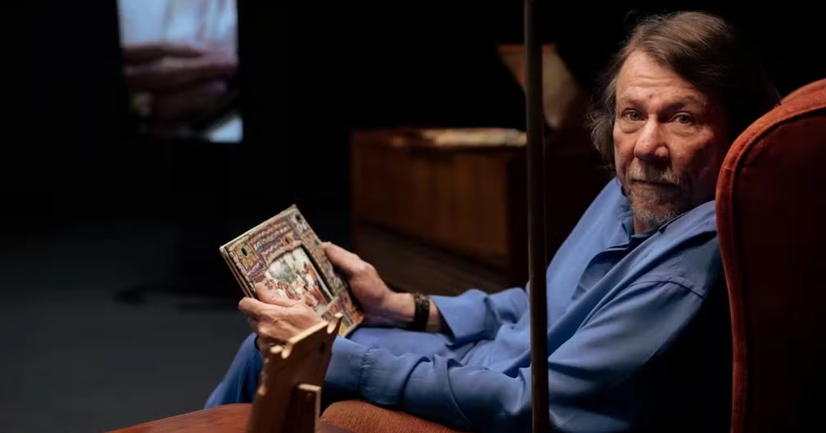 Lenine em cena do filme 'Eita'