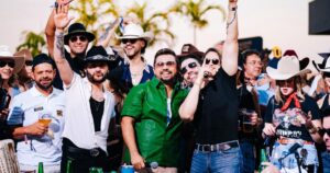 Guilherme e Benuto com Xand Avião