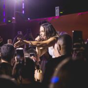 Ivete Sangalo canta durante o Clareou em Salvador (Diego Padilha)