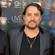 Mauri, irmão de Chitãozinho e Xororó