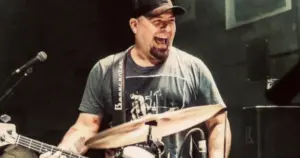 Mingau, do Ultraje a Rigor, recebe novo tratamento (Reprodução/Instagram)