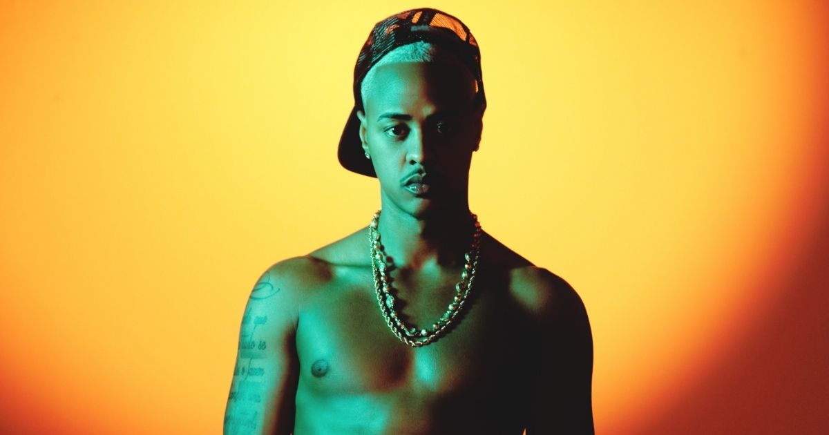 O rapper TZ da Coronel