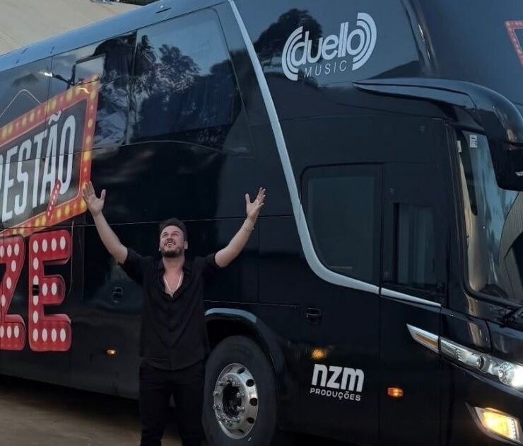 Cantor Zé Elias recebeu ônibus de Gusttavo Lima