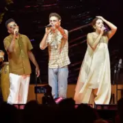 Nando Reis, Céu e Os Garotin durante a turnê do Corona Luau MTV (Divulgação)