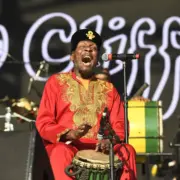 Jimmy Cliff em show na Inglaterra (Martin Harris)