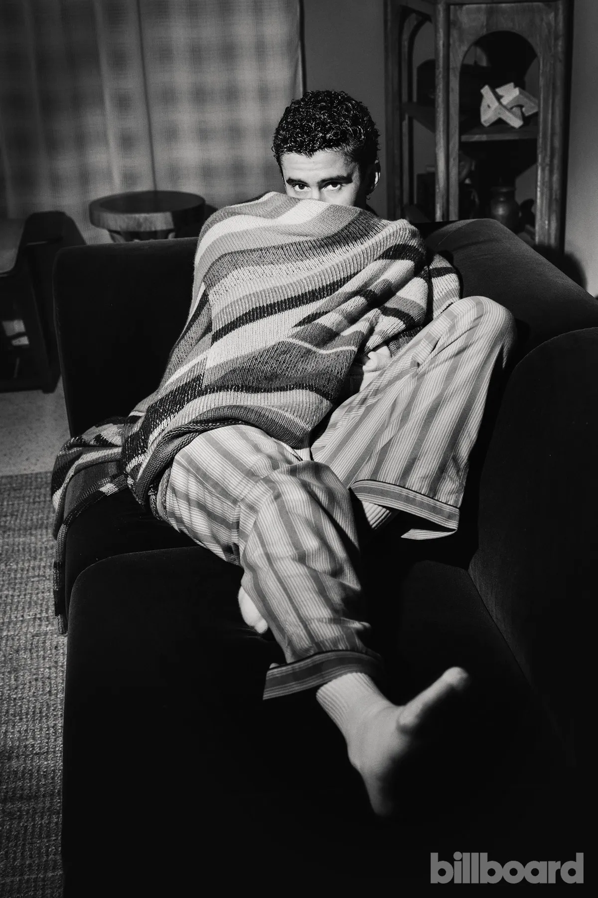 Cobertor Elder Statesman, calças Prada.(Diwang Valdez)