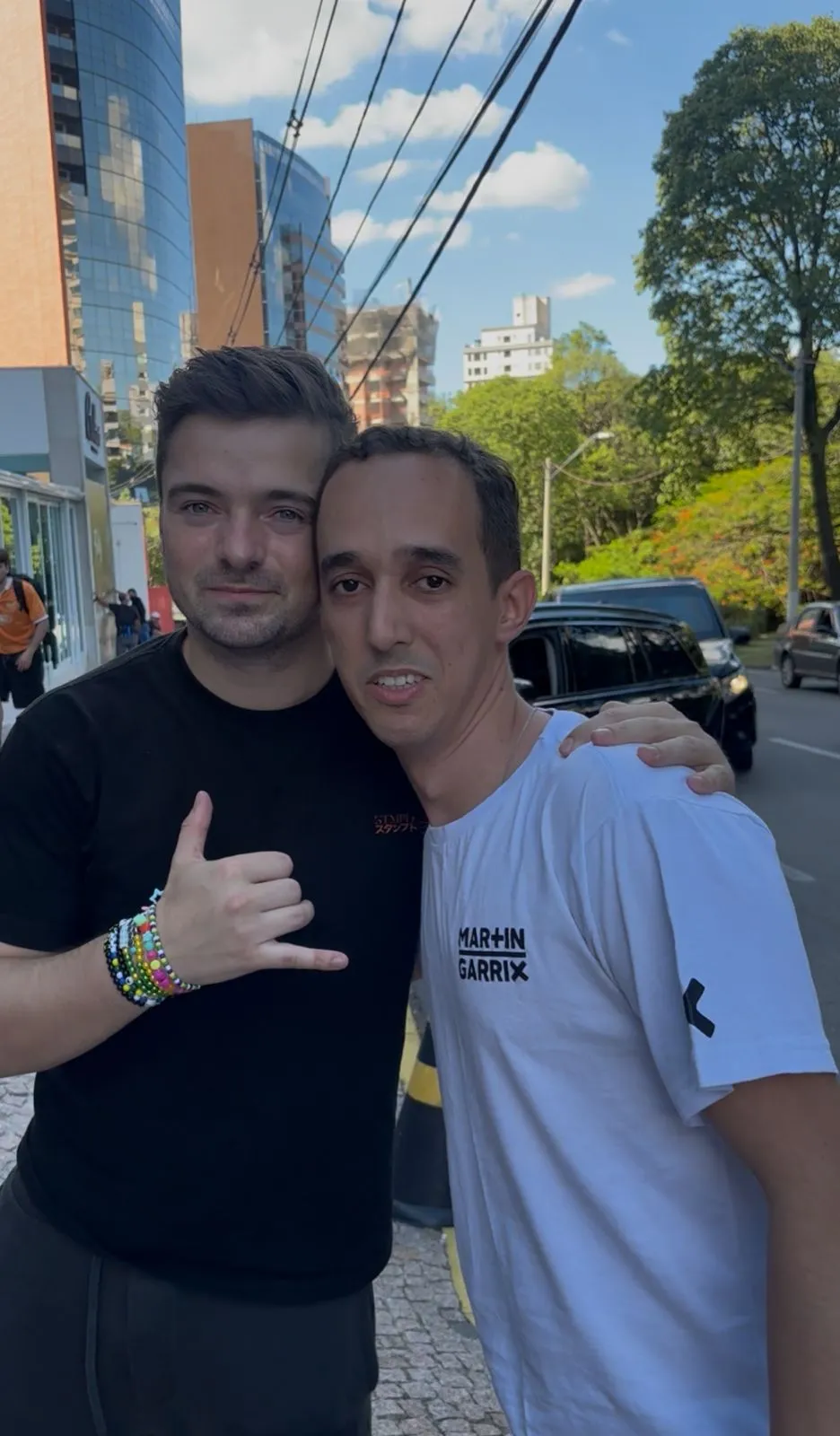 Martin Garrix e Douglas Anizio (reprodução)