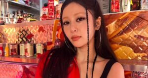 Yunjin, do LE SSERAFIM