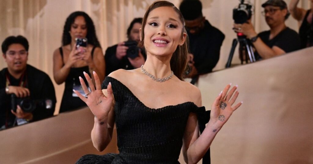 Globo de Ouro 2026: veja fotos da premiação 9 Design sem nome 37