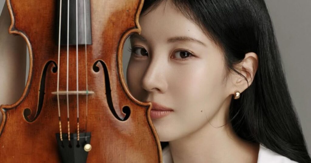 Seohyun, do Girls' Generation, estreia como violinista em orquestra em Seul 1 Seohyun, do Girls' Generation