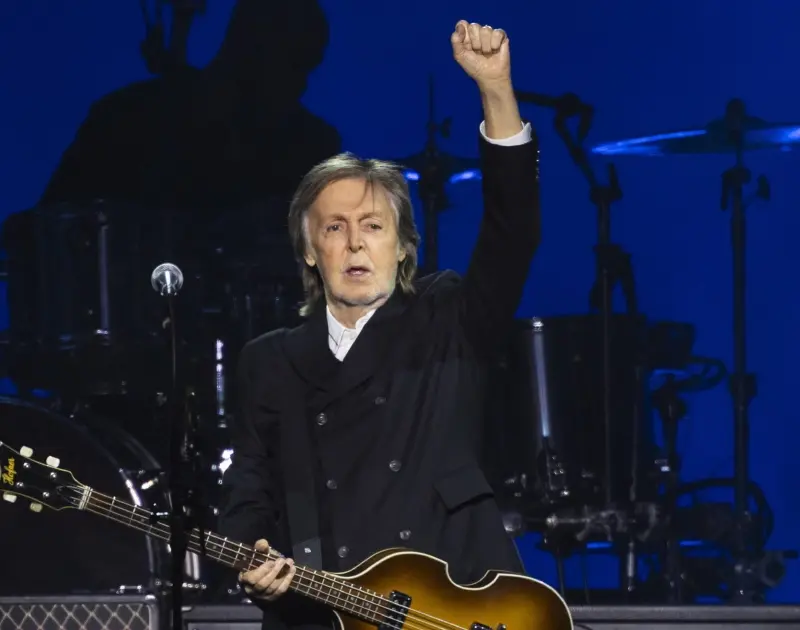 Paul McCartney: conheça trilha sonora do filme ‘Man on the Run’
