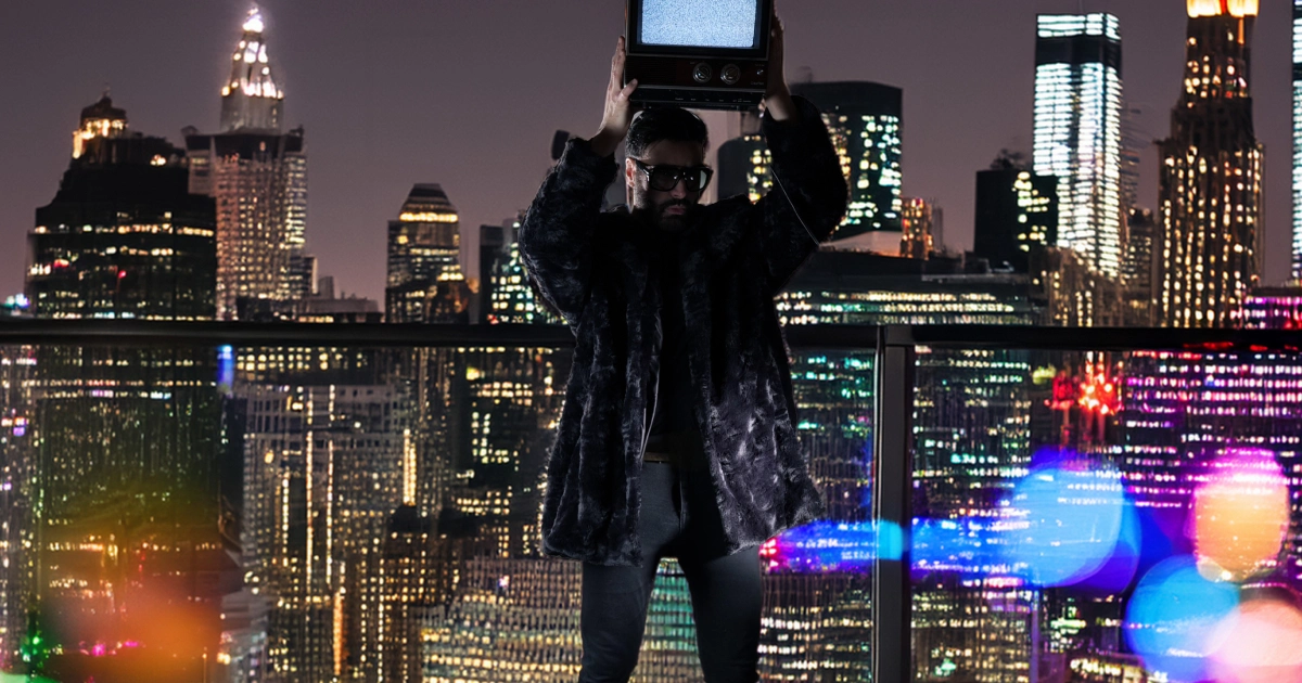 Adom conquista paradas britânicas com 'Ella Tiene el Cuerpo' 1 Adom (divulgação)