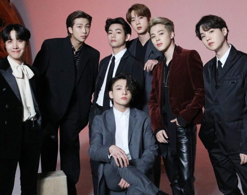 BIGHIT MUSIC alerta fãs do BTS sobre golpes com ingressos falsos