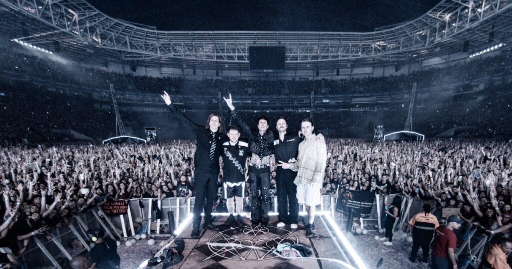 Bring Me The Horizon confirma lançamento de filme e álbum gravados em São Paulo 1 Bring Me The Horizon durante show no Brasil