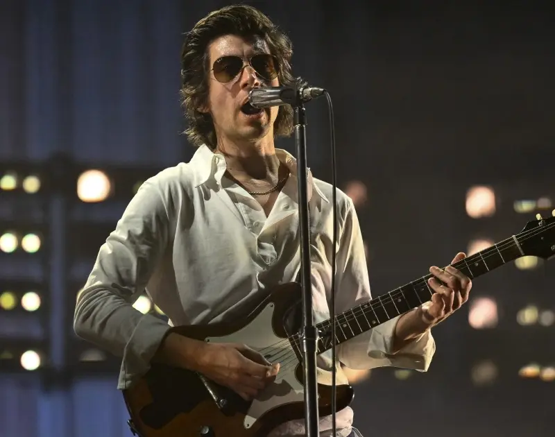 Tudo que sabemos da nova música do Arctic Monkeys