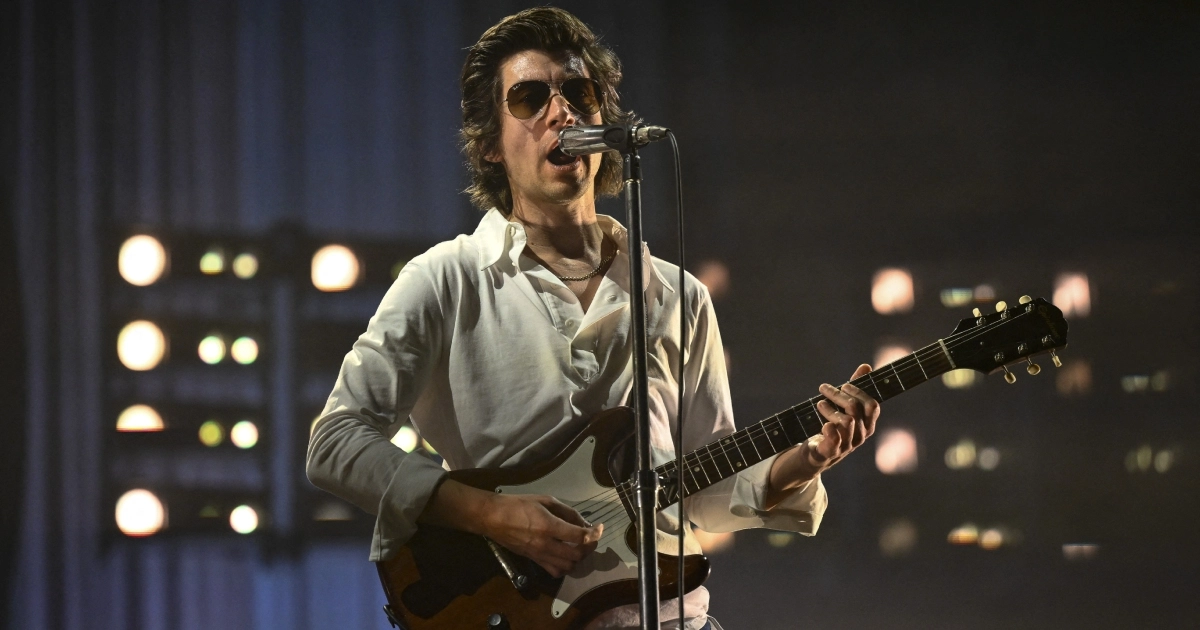 Alex Turner do Arctic Monkeys (Grosby)