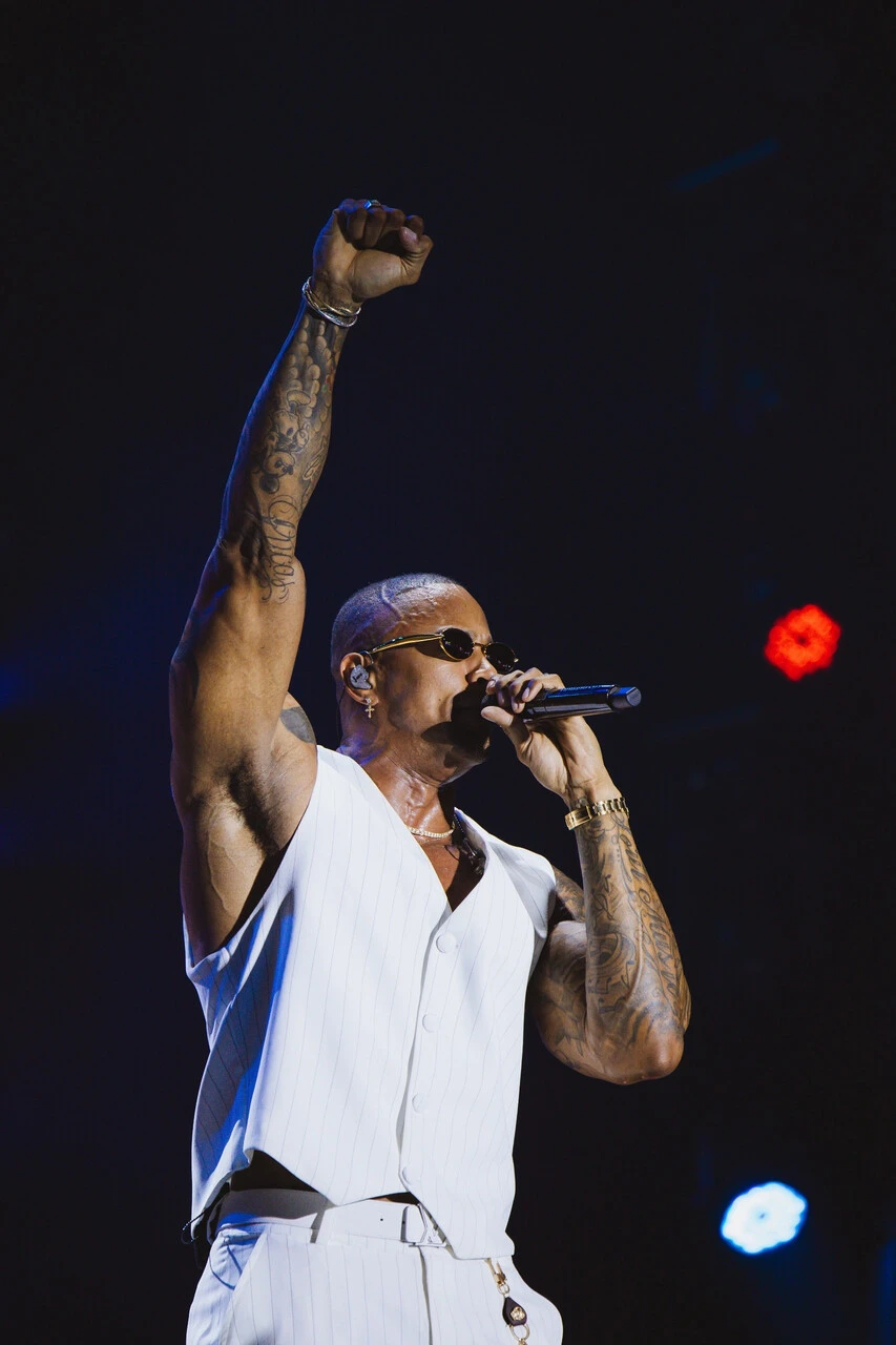 Veja fotos do 2º dia do Festival de Verão 7 Léo Santana no Festival de Verão de Salvador 2026 (créditos Leawry)