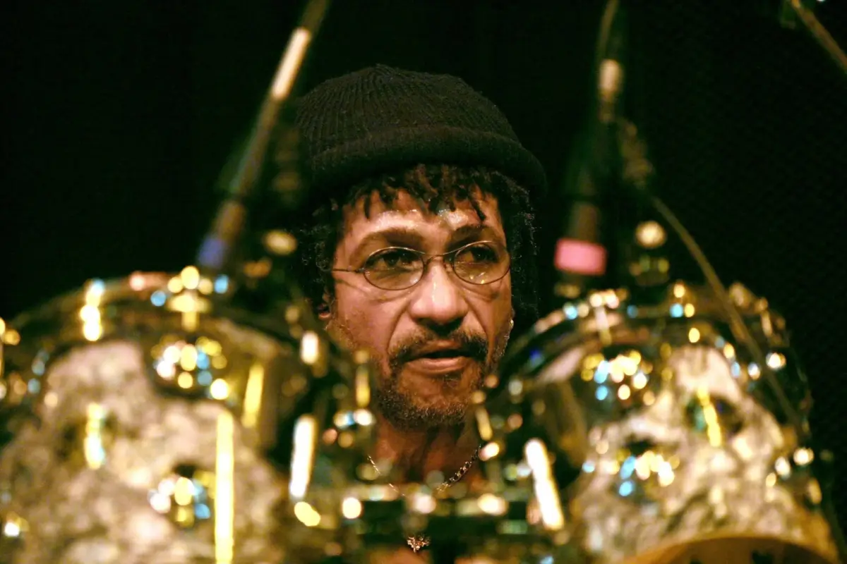 Produtor e baterista jamaicano Sly Dunbar (Grosby)