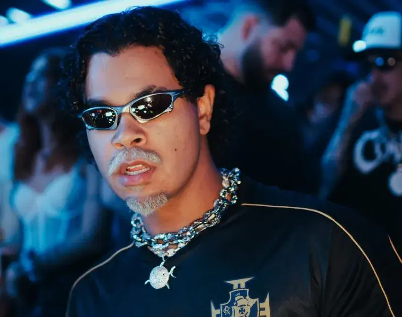 Victor Lou leva Carnaval eletrônico ao Rio de Janeiro