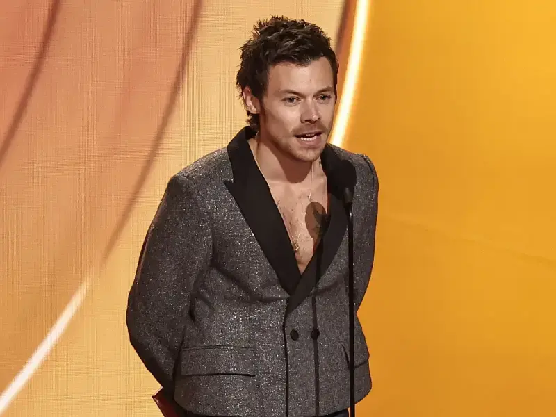 Harry Styles emplaca novo single em 1º lugar no Hot 100